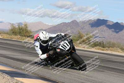 media/Nov-16-2025-Race Pace (Sun) [[8c5fa54630]]/Non Verified Riders (1st 20 Minutes)/3-Turn 3 Inside (11am)/